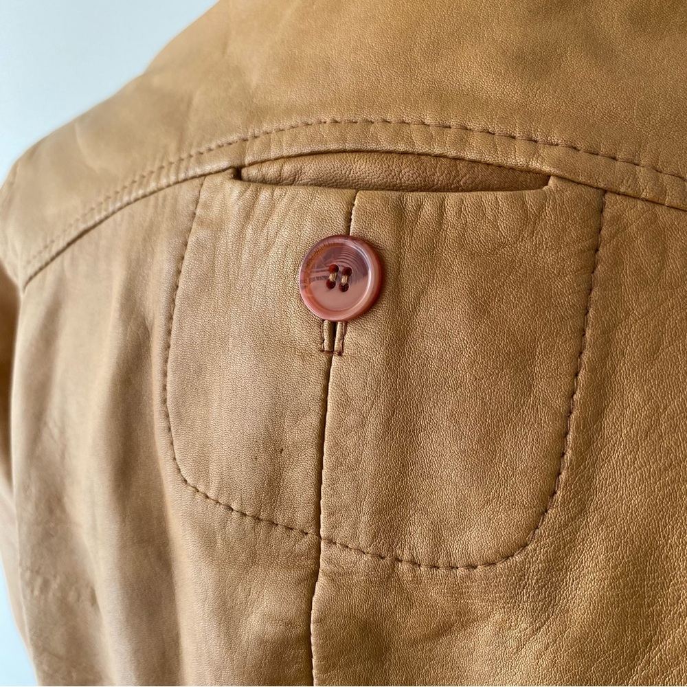 DANIER | Floral Tan Jacket - Picture 13 of 16